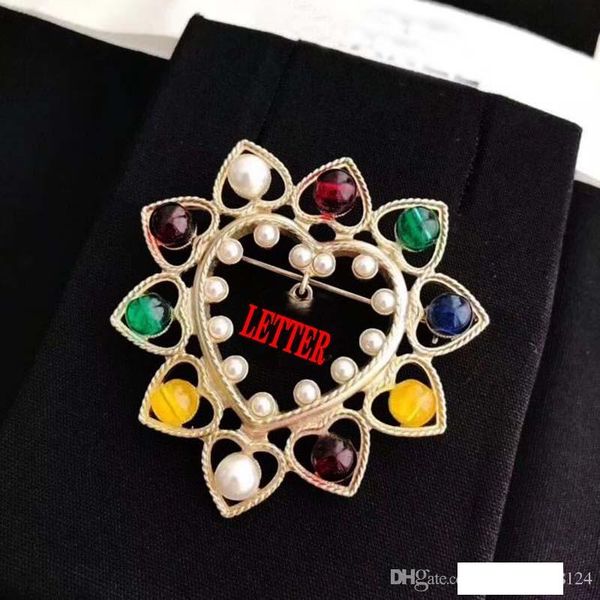 

new fashion colorful crystal brooch pins with heart shape letters badge brooches women 14k gold brooch jewelry accessories, Gray
