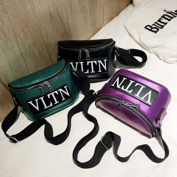 

2019 new Korean version of the tide ulzzang street fashion chest bag pocket female ins casual wild girl small bag
