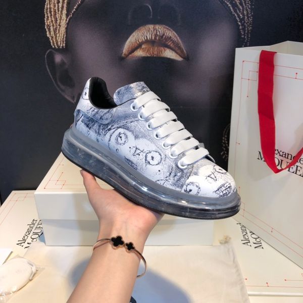 

2019 new muffin shoes's men's leather color matching casual shoes men's shoes transparent air-cushion shoes crystal thickened, Black