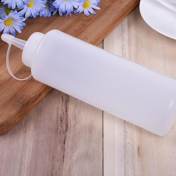 

6/9/13/18/24 oz environment friendly cruet squeeze bottle with mounting patterns bottles for home