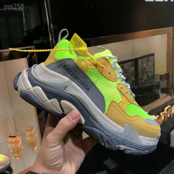 

2019 multi luxury triple classic wild new arrival sneaker combination soles boots mens womens runner shoes sports casual shoe, Black