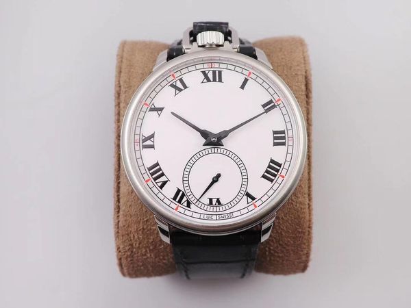 

luc produced a collection of watches and pocket watches one of the l.u.c series 161923-1001 wrist watch shock it adopts customized l.u.ehg, Slivery;brown