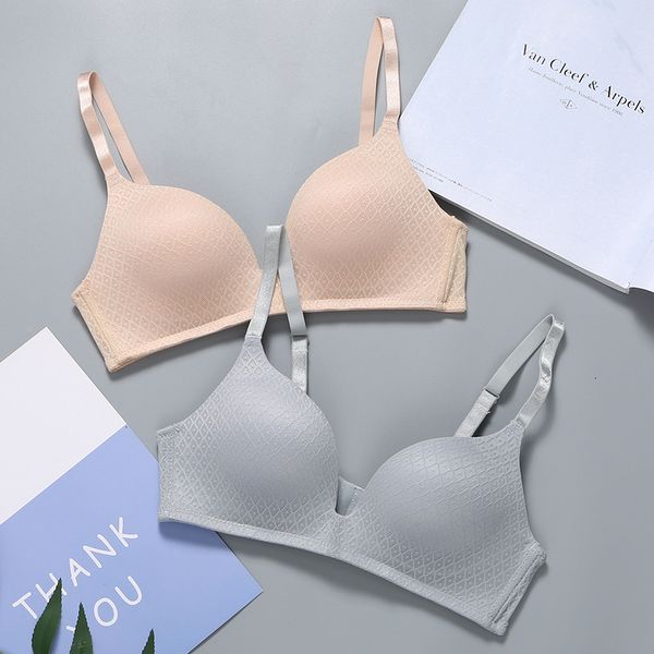 

seamless bra femme lingeries seamless new bra basic women underwear comfortable sleeping brassiere breathable soft b cup japan, Red;black