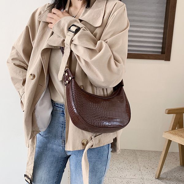 

2020 new shoulder bag fashion clutch bag crocodile pattern soft leather temperament large capacity crossbody