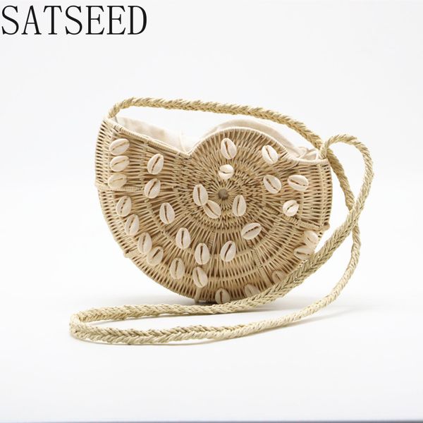

beach vacation style summer new fashion shell decoration woven conch-shaped crossbody bag handmade straw bag