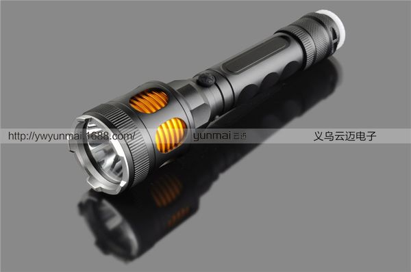 

2014 new pattern xml t6 light flashlight bring camp meet an emergency light charge flashlight