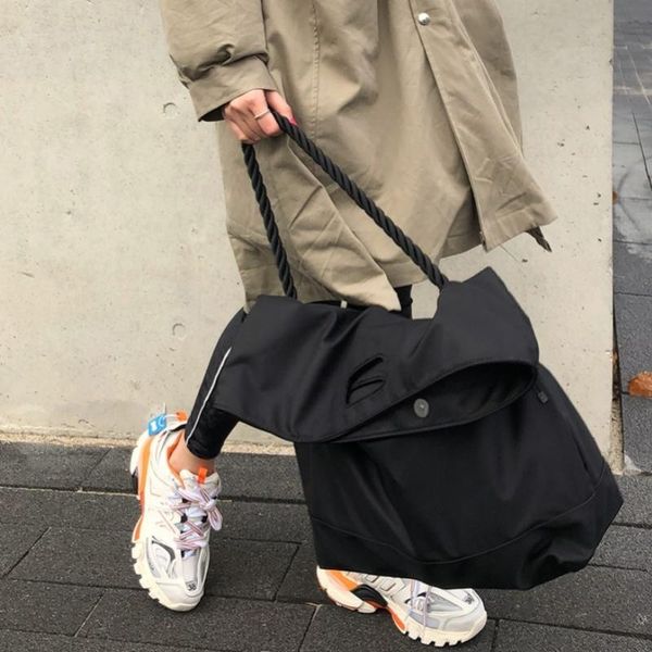 

2019 shoulder bag men's and women's casual nylon port wind simple large capacity travel messenger bag
