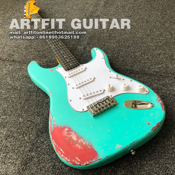 Guitarra elétrica Relic Rosa Paisley Surf Verde Ébano Fretboard Amieiro Corpo Bloqueio Tuners ST Frete Grátis Guitare Em Estoque