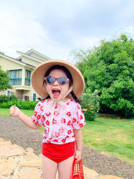 

xy.kids 2020 children's girls children's baby spring swimsuit girls students' cute swimsuit, White;black