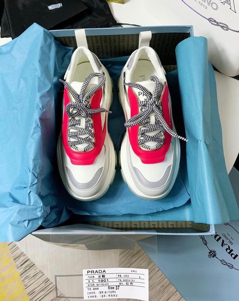 

high-end luxurydesigner men's women's triple air cushion jogging casual shoes sports basketball shoes platform men's and wome