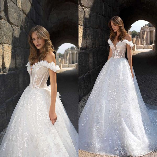 

2020 fashion wedding dresses off shoulder beads appliques lace bridal gowns custom made backless sweep train a-line wedding dress, White