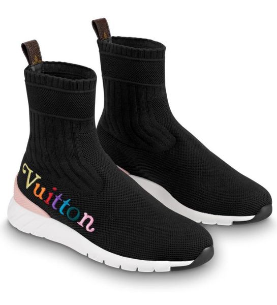 

иѬменна женка огѬа плокий лоджки загѬђзки еѬнй Ѭе Ѭезинова по Blue;gray