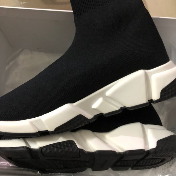 

selling speed socks shoes sneakers speed trainer for men and women, size eur 36- 45 t01, Black