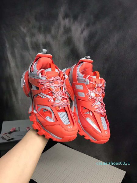 

2019 men women casual shoes track 3.0 sneakers tess men black low track 3m triple s shoes outdoor casual shoes designer clunky c21