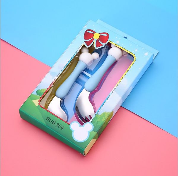 

2piece mickey cartoon tableware set with environmental protection and shape design, suitable for children's school picnic tableware set