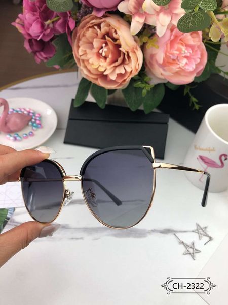 

d10 letters womens designer sunglasses woman cat ear design goggle sunglasses uv400 2322 2 color highly quality with boxs, White;black