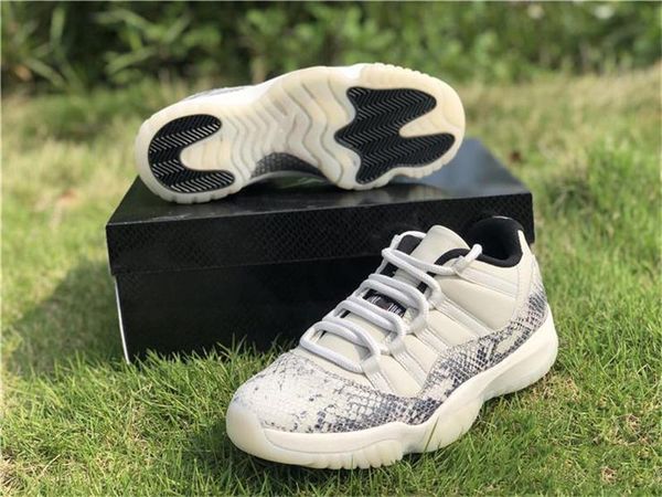 

2020 new arrival 11 low se snakeskin white grey men basketball shoes real carbon fiber cd6846 -002 light bone running sneakers size 7 -13