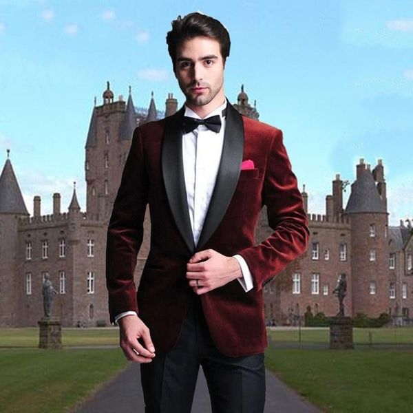 Smoking da sposo in velluto bordeaux Scialle nero Risvolto Groomsmen Abito da sposa Autunno Inverno Stile Uomo Abito da ballo formale (giacca + pantaloni + cravatta) 875