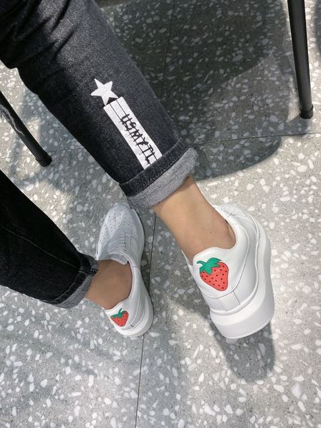 

platform men and women shoes wild vintage luxury cartoon pattern leather small white shoes women casual sneakers 12, Black