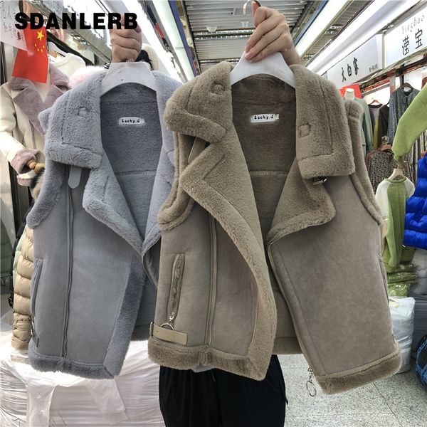 

меховой жилет женский зимний короткий меховой жилет корейский стиль новый зимний большой отворот локомотив молния замшевые жилеты женский жи, Black;white