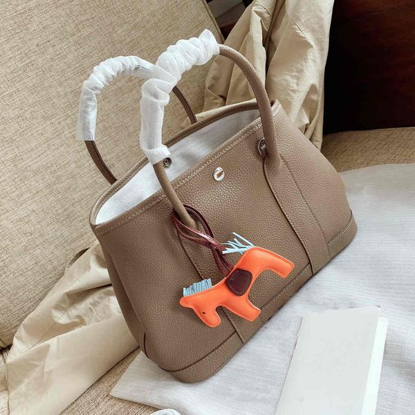 

2020 new shoulder bag leather leather fashion casual bucket bag women straw handbag crossbody bag 6783