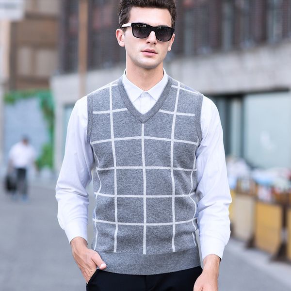 

new autumn men wool fashion plaid jacquard sweater casual computer knitted v-neck vest, sleeveless size smlxl2xl, Black;white