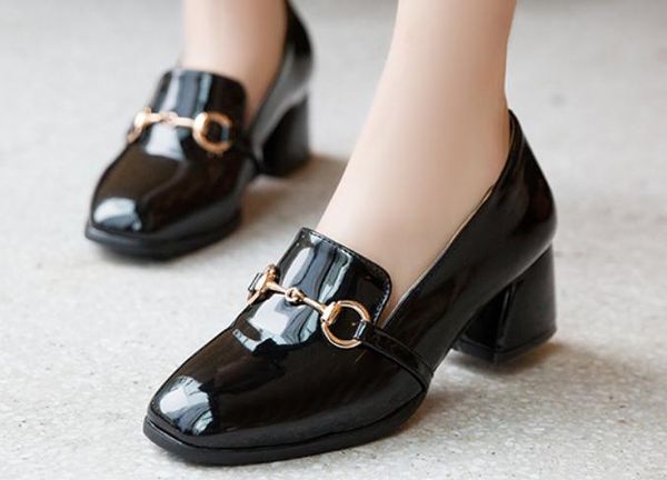 

2020 women's shoes in spring and autumn with new style middle heel coarse heel square head@qqqq, Black