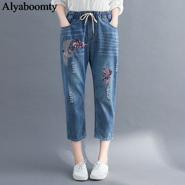 

2020 весна лето женщины плюс размер джинсы высокая талия синий омывается хлопок джинсовой capris урожай ripped цветочной вышивкой брюки, Blue