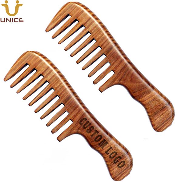 MOQ 50 PCS personalizado logotipo qualidade superior natural sândalo verde pente de cabelo pente de madeira pente de madeira com alça para homens mulheres