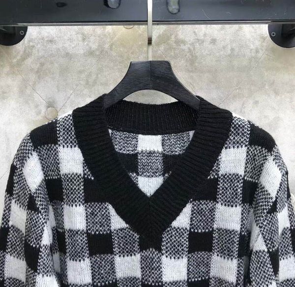 

осень зима женщина пуловер свитер дизайнер плед женщины лучших женщины свитер женщины престижный с длинным рукавом v-образный вырез рубашка, White;black