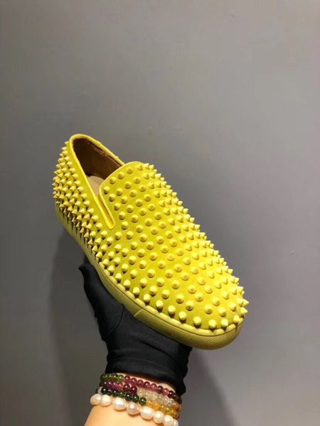 

yellow suede flat men's sneakers red bottom shoes men spikes double color rivets outdoor men casual leisure trainer footwear, Black