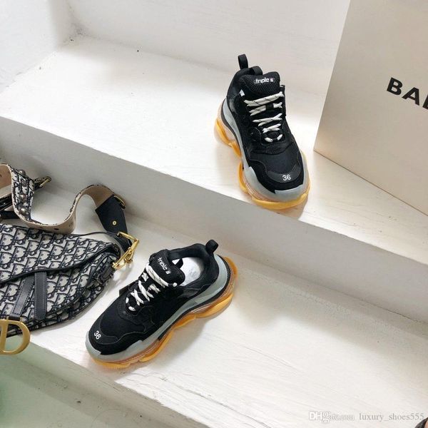 

2020 latest triple s clear sole sneakers ladies brand-name shoes ladies casual comfortable shoes size 35-45 model 3974540032