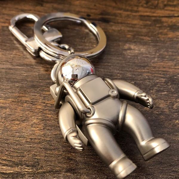 

spaceman key chain аксессуары мода автомобилей конструктор брелки аксессуары для мужчин и женщин подвеска box упаковка keychains, Silver