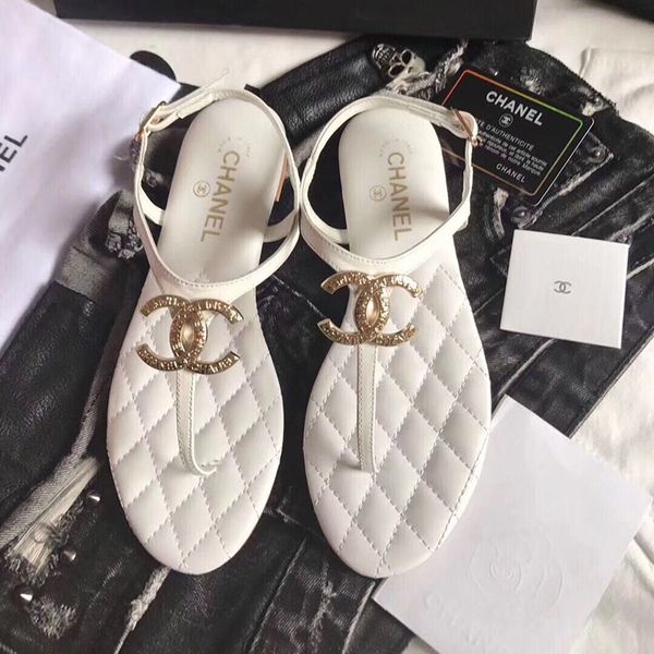 

Женские тапочки 2019 New Fashion Luxury Designer женская обувь Сандалии на плоской подошве C C Летние пляжные тапочки высокого качества с коробкой EUR 35-40