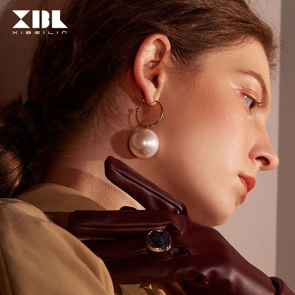 

2019 new asymmetric imitation pearl hoop earrings for women girls female temperament fashion personality earrings female, Golden
