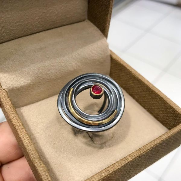 

рука производство аутентичные антрацит крошка рубин спираль серебряное кольцо, Golden;silver