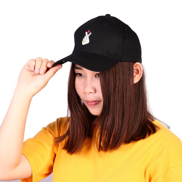 

fashion kpop baseball cap finger heart embroidery snapback cap lovely casual hats for women men black pink gorra bone casquette, Black;white