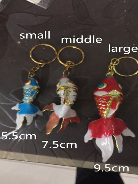 

5.5 7.5cm 9.5cm Unique Enamel Lifelike Swing Fish Keychain Keyring with box Cute Goldfish Keychains for Ladies Men Wedding gifts for guests