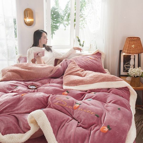 

new arrival milk velvet duvet cover set soft comfortable flannel velvet bedding set embroidery lamp velvet bedsheet home textile 4pcs/set