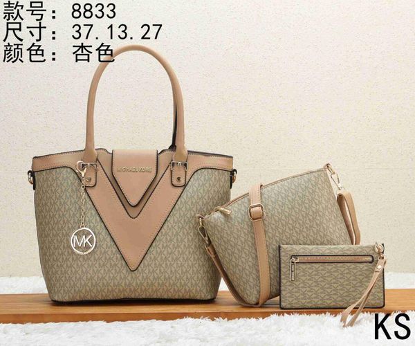 

Europe and america brand women 039 handbag fa hion women me enger bag rivet ingle houlder bag female bag handbag wallet c59