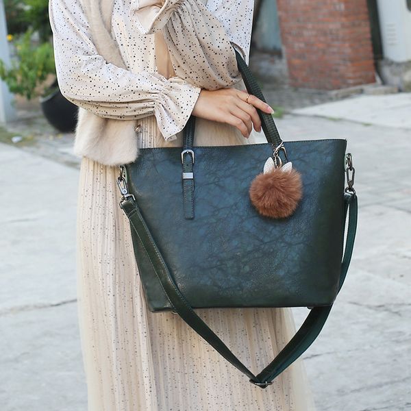 

2019 new women's bag retro wild shoulder bag handbag casual fashion messenger