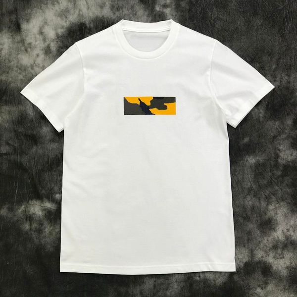 

новая мода роскошные мужские дизайнер футболки summer hip hop повседневная короткие рукава высокого качества мужчины женщины белый тис разме, White;black