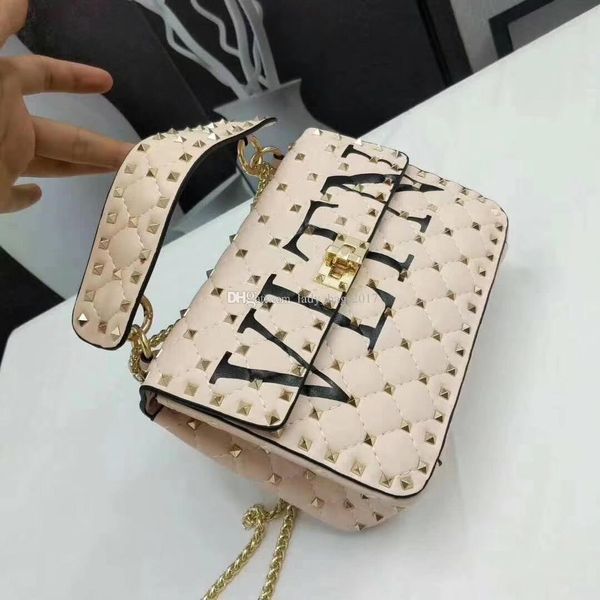 

Cla ic 2018 ummer fa hion flap chain bag heep kin tud rivet package de igner handbag houlder leather handbag