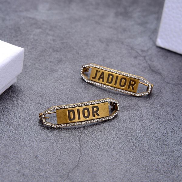 

zircon letters brooch 2019 autumn and winter new fashion punk handsome cool pin simple hairpin ing, Gray