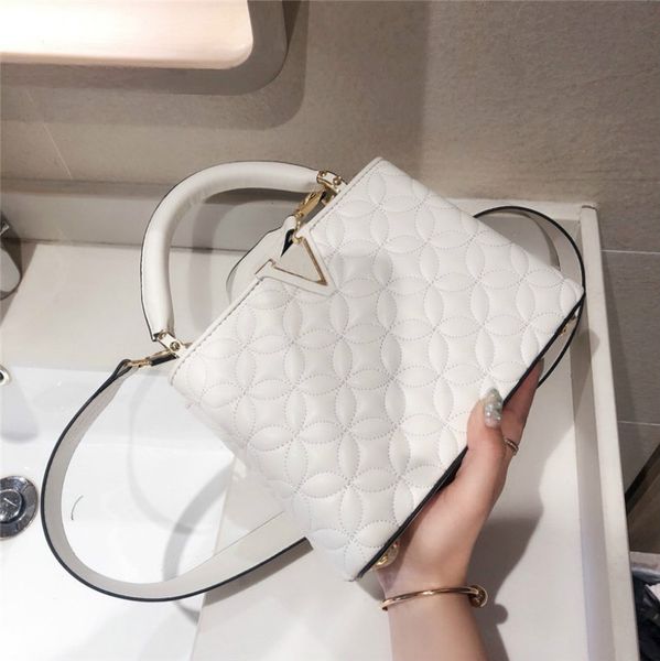 

Women New Luxury Handbag High Quality Shoulder Bag Crossbody Fashion Lady Hand Bag Stars CFY2005053