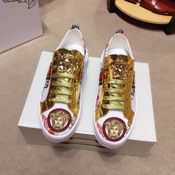 

2019 leather men's casual shoes, fashion sports shoes, original packaging shoe box delivery, yardage: 38-44