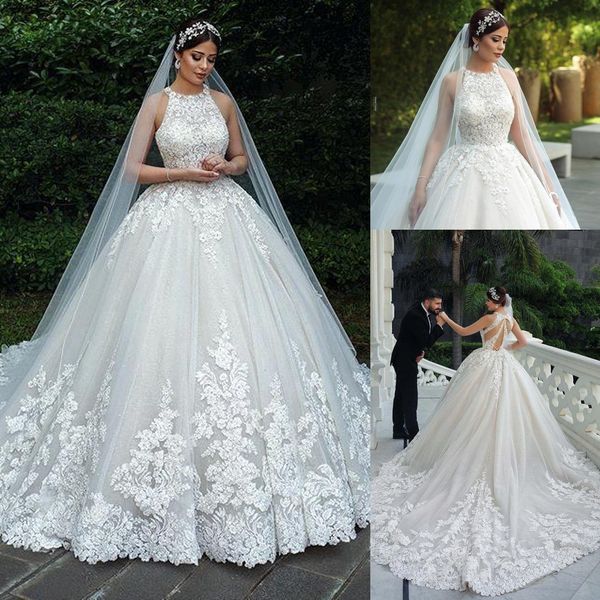 

2020 luxury beaded lace ball gown wedding dresses halter neck appliqued backless bridal gowns sequined plus size vestidos de novia bc3377