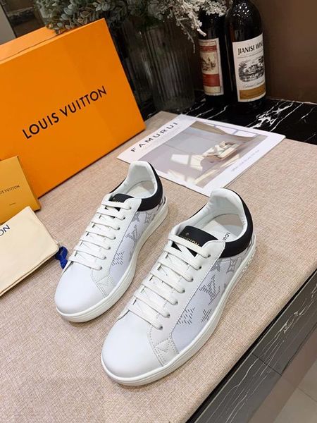 

wvv25 high-quality autumn and winter high-grade women s casual shoes, classic printing highlights the unique charm of delivery 36-40, Black