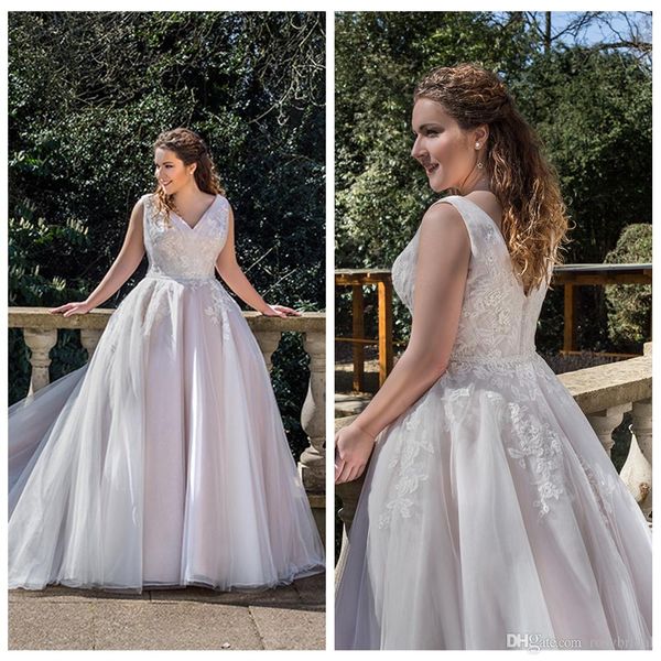 

gorgeous v-neck plus size a-line wedding dresses lace applique tiered tulle floor lengthwedding dress bridal gowns vestidos de novia, White