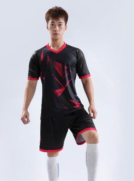 Sport beliebt Benutzerdefinierte leere Fußball-Trikots-Sets Maßgeschneiderte Fußball-Oberteile mit Shorts Training Kurzlauf-Fußballuniform Yakuda Fitness